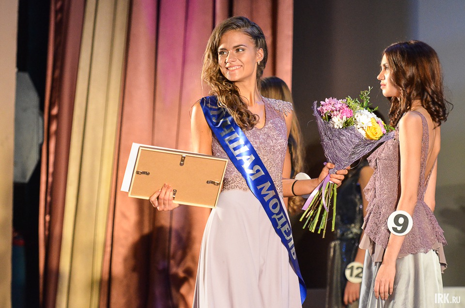 Лучшая модель и победительница конкурса Арина Саврай.