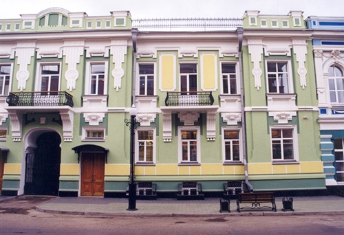 Отреставрированное здание на улице Чехова в Иркутске. Фото из личного архива Аллы Мироненко Отреставрированное здание на улице Чехова в Иркутске. Фото из личного архива Аллы Мироненко