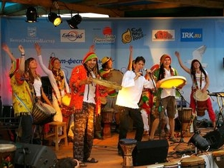 Участники фестиваля Baikal-live в 2012 году. Фото предоставлено организаторами фестиваля