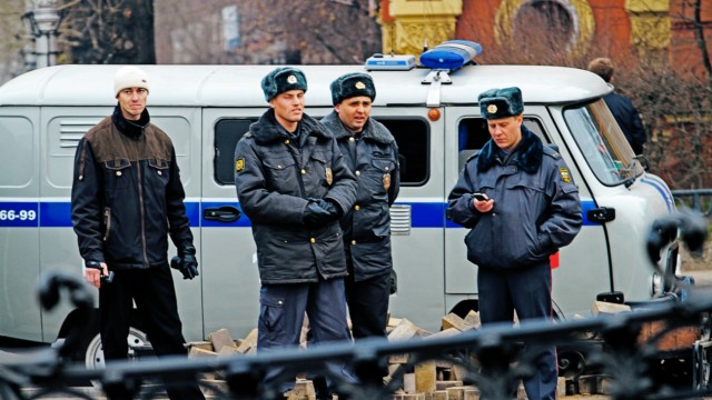 Возле памятника Александру Третьему. 4 ноября