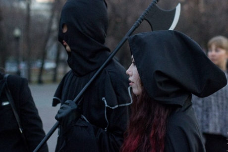 Шествие тьмы в 2013 году. Фото из группы мероприятия «ВКонтакте»