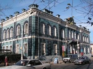 Дом офицеров. Фото с сайта www.ivvaiu.ru