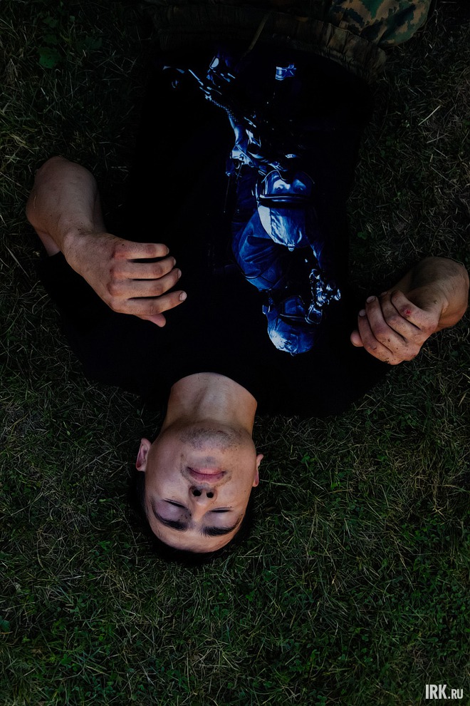 Завершающим испытанием на получение крапового берета был 12-минутный бой с четырьмя разными противниками