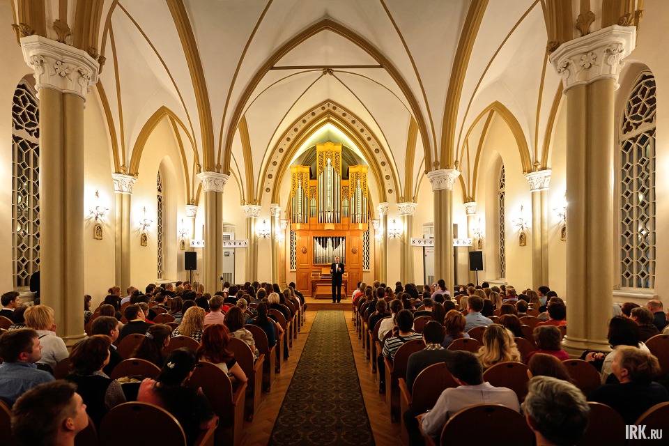 Билеты на «Ночь в органном зале» были раскуплены за несколько недель до концерта. 30 октября в зале не было свободных мест.