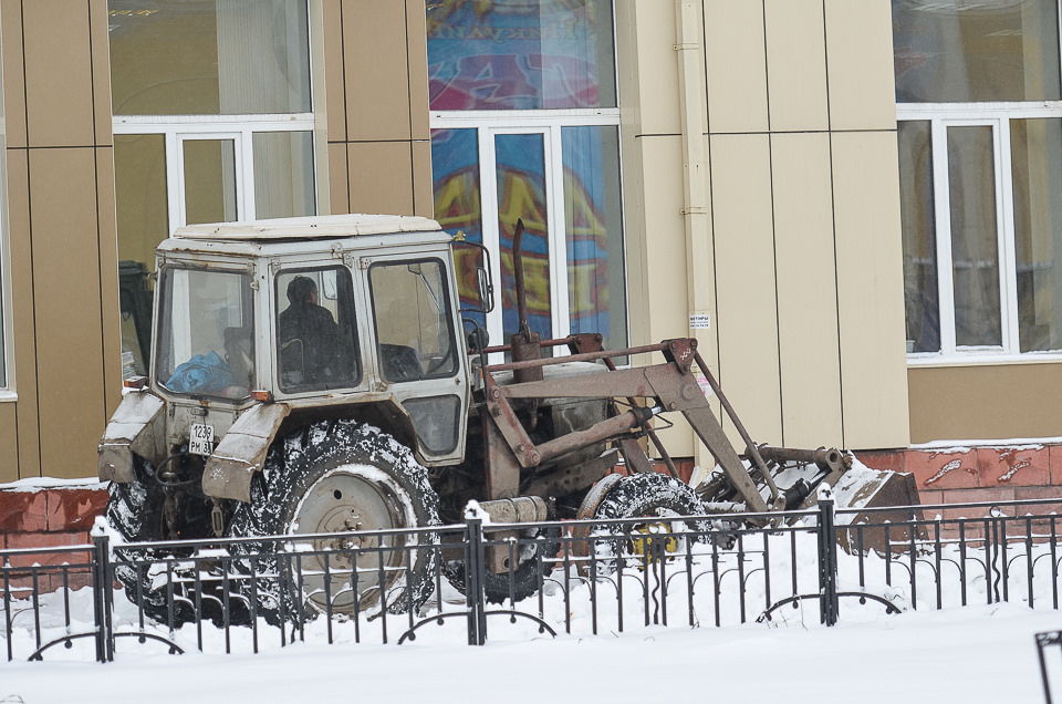 Улицы сегодня расчищает вся спецтехника «Иркутскавтодора».