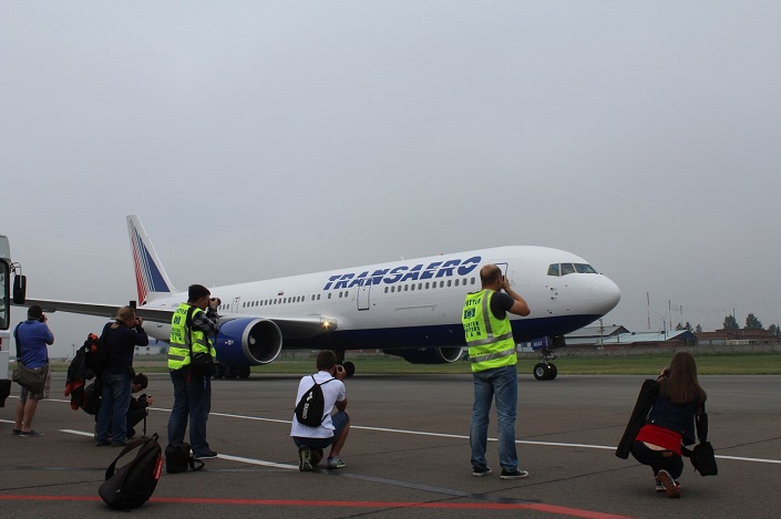 Самолет «Трансаэро». Фото со страницы иркутского аэропорта «ВКонтакте»