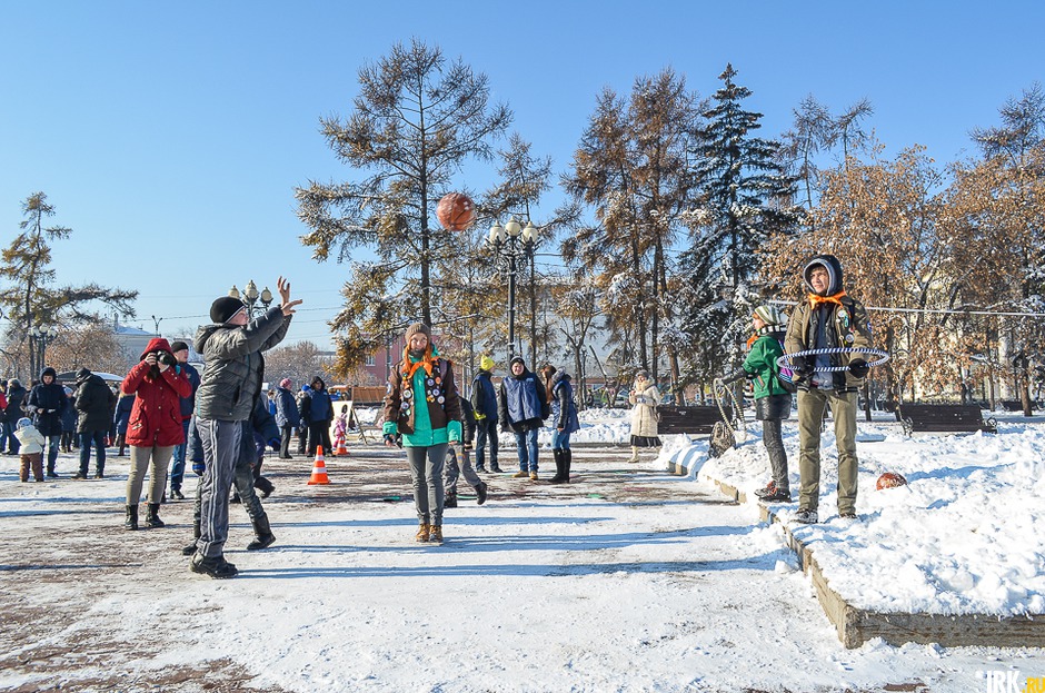 4 ноября в сквере Кирова праздновали День народного единства.