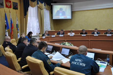 На заседании антитеррористической комиссии. Фото пресс-службы администрации Иркутска