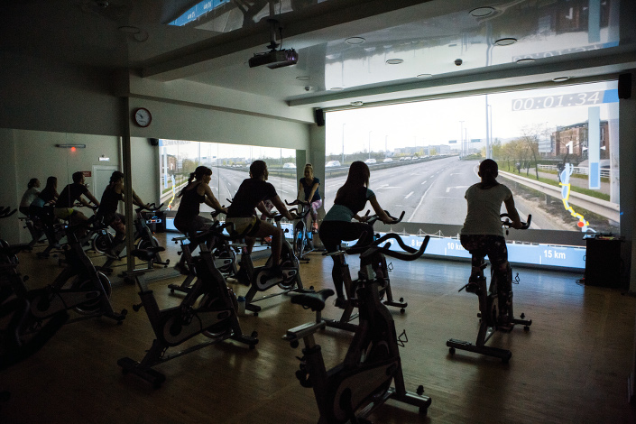 Сайкл-театр. Фото предоставлено Family Fitness