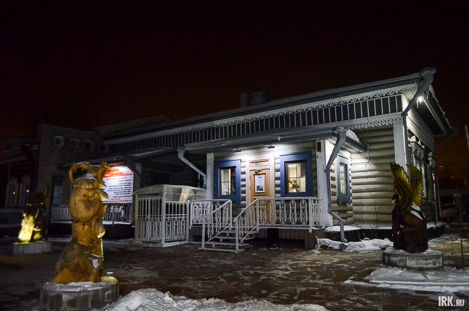 Выставка открыта с 18 ноября по 12 декабря 2015 года по адресу: ул. Седова, 40 (арт-галерея «Диас»).