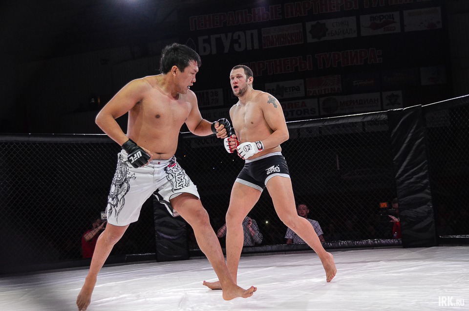 13 ноября. «Байкальский шторм» — турнир по профессиональному панкратиону на кубок мэра Иркутска.