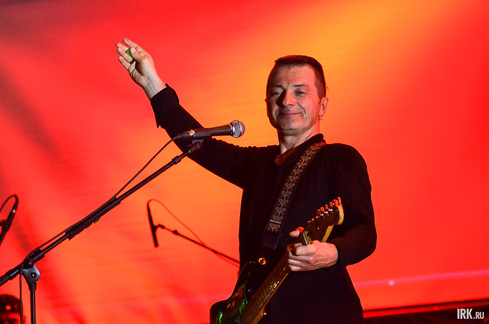 16 ноября. Вадим Самойлов выступил с хитами группы «Агата Кристи».