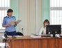 Помощник прокурора Октябрьского района Иркутска Наталья Брянская зачитывает обвинение.