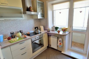 2-комнатная квартира на Цимлянской: 48 кв.м., 3 450 000 рублей.
