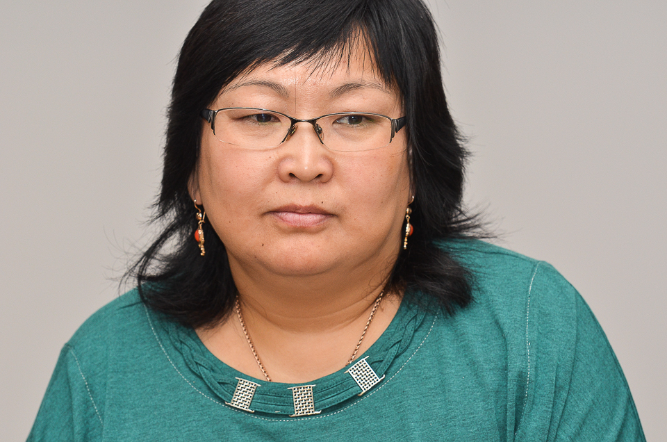 Сыгма — младшая сестра.