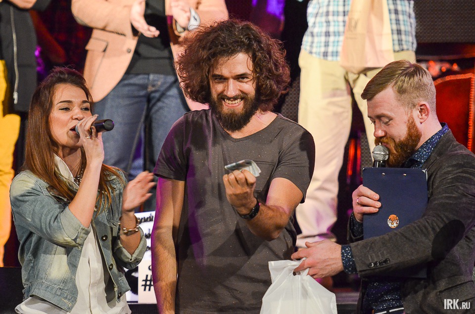 Победителю в торжественной обстановке вручили грамоту лучшего бородача Иркутска, подарки от партнеров конкурса и денежный приз в размере 10 тысяч рублей.