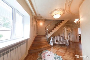 Коттедж в Октябрьском районе Иркутска. 832 кв.м., 85 миллионов рублей. Фото из объявления на сайте Avito.ru.