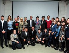 С участниками Клуба публичной политики. Фото со страницы Сергея Левченко в «Фейсбуке»