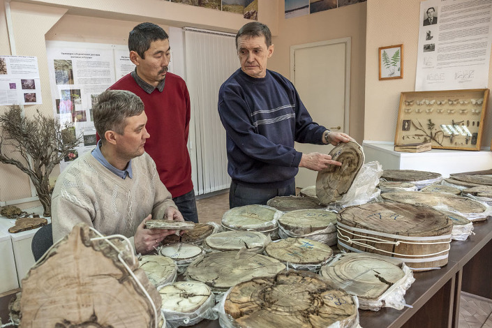 Виктор Воронин с коллегами