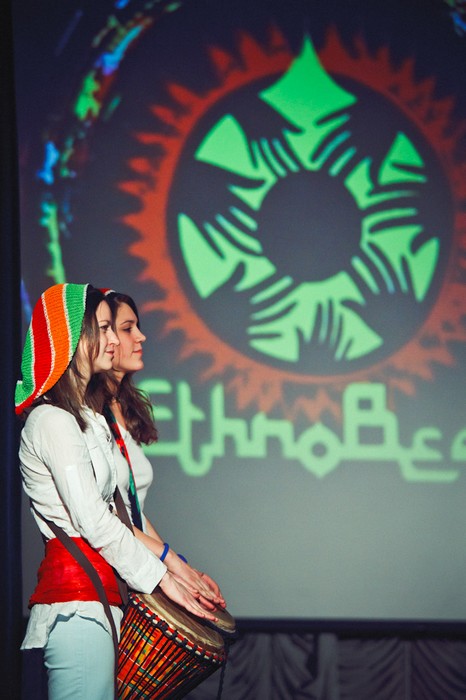 Марина Одинцова, Ирина Колочегова. Группа «Этнобит»