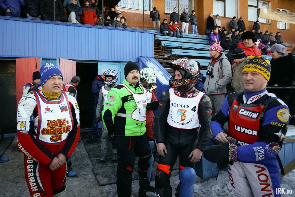 В гонке приняли участие чемпионы разных лет