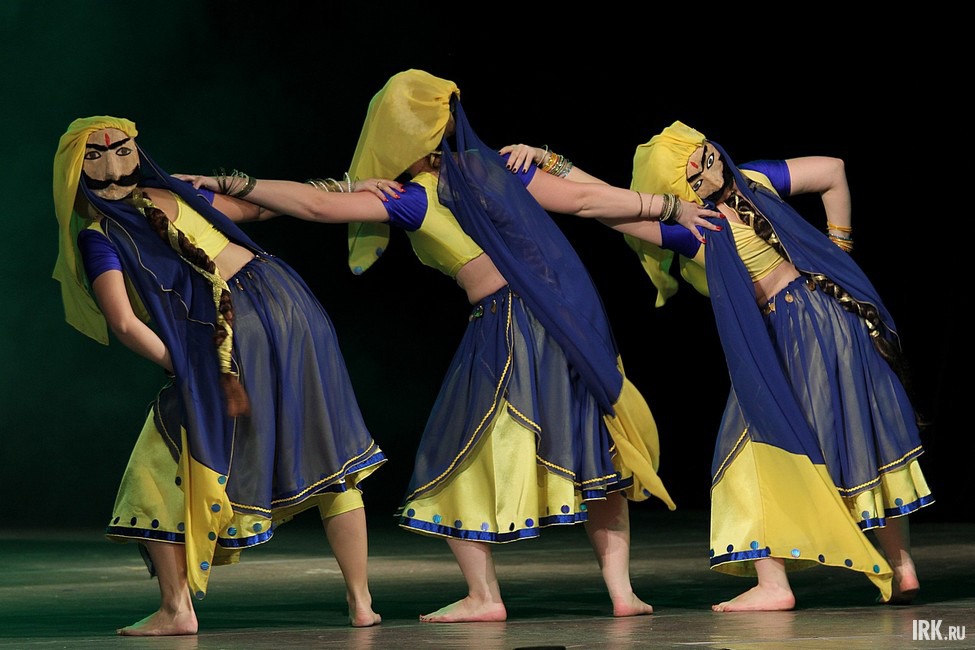 Эстрадный индийский танец Долна