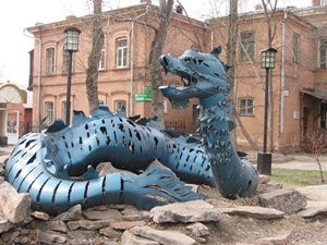 Скульптура дракона в Иркутске. Fotki.yandex.ru