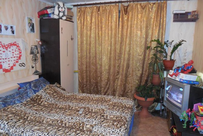 3-комнатная квартира на улице Розы Люксембург: 56 кв.м., 2 250 000 рублей.