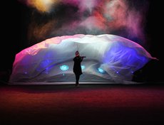 Концерт в Иркутске запомнился красочным шоу