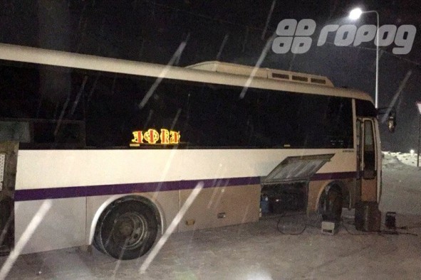 Сломавшийся автобус. Фото Сергея Кудрина
