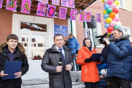Дмитрий Бердников на открытии общежития. Фото пресс-службы администрации Иркутска