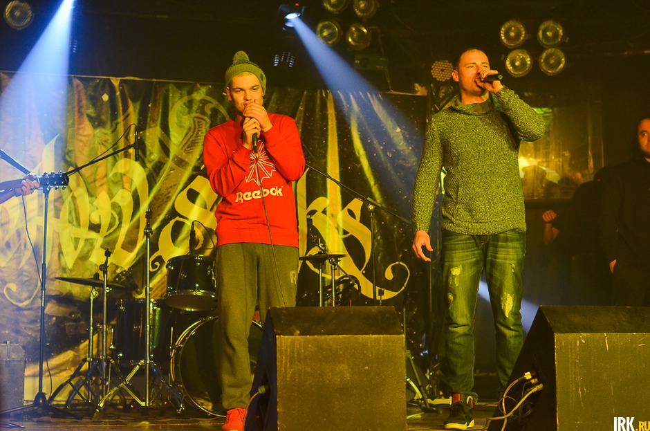 На разогреве музыкантов Antony и Yoda.