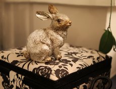 В коллекции Татьяна есть фигурка «нашего», «родного» русского зайца.