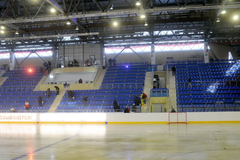 30 декабря 2011 года в Ледовом дворце провели первый и единственный хоккейный матч. Автор фото — Юрий Назыров