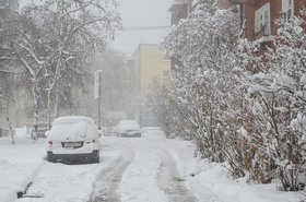 Снег в Иркутске. Фото Ильи Татарникова