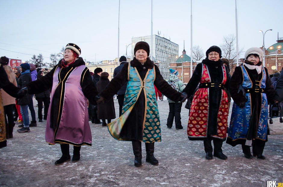 В танце дружбы могли принять участие все желающие.