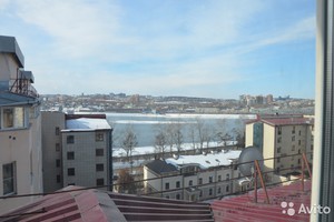 4-комнатная квартира на бульваре Гагарина: 147 кв.м., 85 тысяч рублей в месяц.