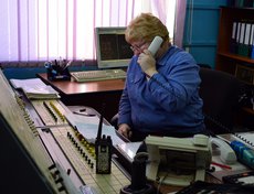 Главное депо, где дежурный контролирует выдачу и постановку поездов в рейс, а также следит за их маневрами