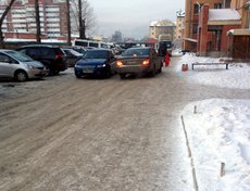 Татьяна Клементьева: «Микрорайон Крылатый, здесь за зиму ни разу не чистили снег»