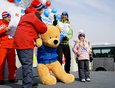 Самым юным участником «Лыжни России 2014» стала Злата Петрачук (2009 года рождения). Участнице подарили огромного плюшевого медведя