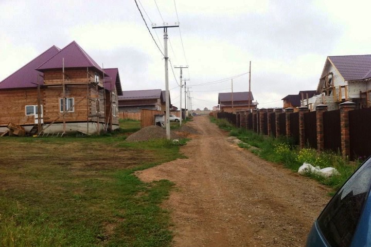 Участок на 12 км Александровского тракта: 9 соток, 380 тысяч рублей.