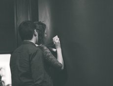 Желающие могли написать свои вопросы и пожелания Вячеславу Бутусову в записке и опустить ее в корзинку у сцены