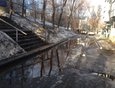 Возле детского сада на Колхозной, 20. Фото Екатерины Щербелевой