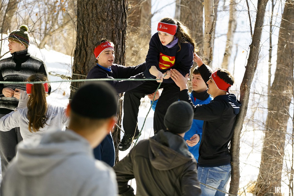 Участникам необходимо было продемонстрировать смекалку, выносливость, ловкость, скорость, сплоченность в коллективе