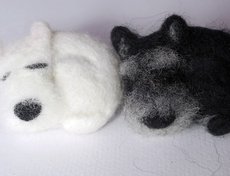 В коллекции Елены есть уникальные экземпляры, сделанные по индивидуальному заказу. Другой такой коллекции шнауцеров в мире вы точно не найдете.