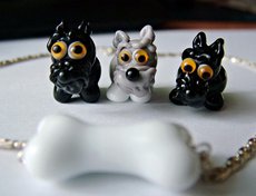 Также необычных шнауцеров Елена ищет через интернет-аукционы, зарубежные сайты и сайты с услугами мастеров.