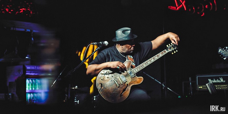Концерт Карлоса Джонсона в Иркутске. Фото Артема Моисеева