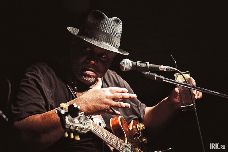 Концерт Карлоса Джонсона в Иркутске. Фото Артема Моисеева