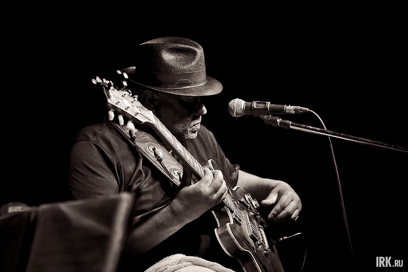 Концерт Карлоса Джонсона в Иркутске. Фото Артема Моисеева