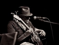 Концерт Карлоса Джонсона в Иркутске. Фото Артема Моисеева